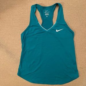Nike Tennis Court Victory Tank Top NWOT